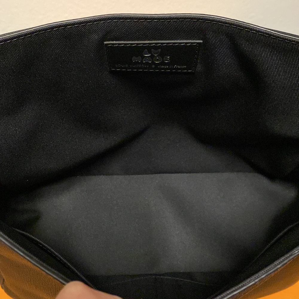 Louis Vuitton Nigo Besace Tokyo Leather Denim Mixed Messenger Bag - Picture 11 of 16